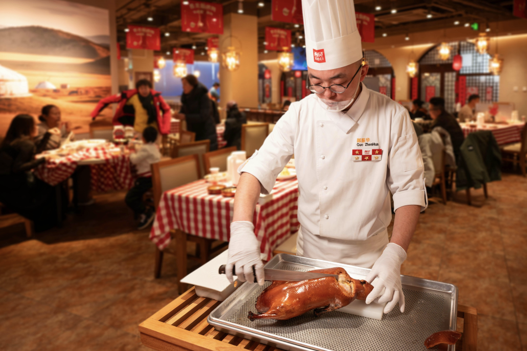 业额蒸发百万贾国龙硬刚到底罗永浩主动“休战”PG麻将胡了西贝“预制菜”风波72小时：日营(图7)